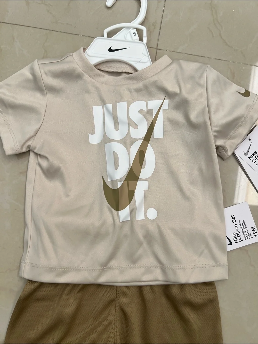 NEW NIKE Kids' Just Do It Tee and Shorts Set - Neutral/Tan